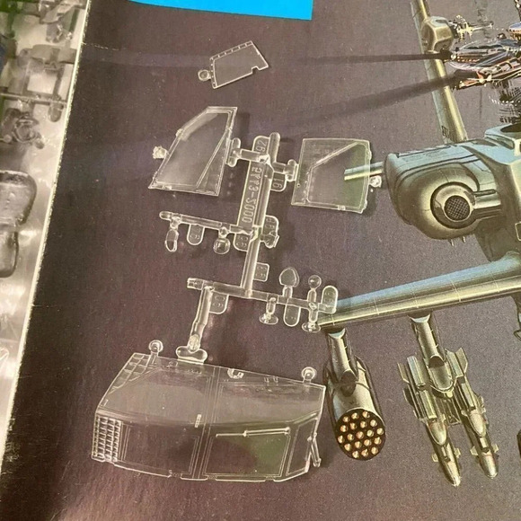Vintage 1986 Monogram  AH-64 Apache Helicopter 1:48 Kit 5443 Open Box Never Used - Picture 8 of 12